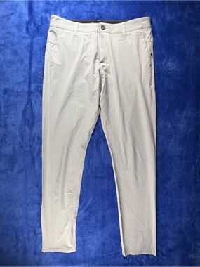 Vuori Pants Mens 32x32 Beige Aim Chinos Performance Athleisure Stretch Golf V431